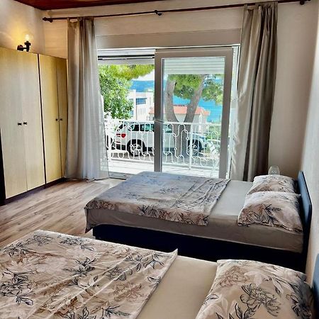 Apartmani Branko Vojnovic Omis Exterior photo